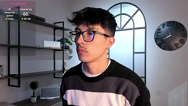 Snapshot of tim__fox chatting on January 6, 11:58 am tim fox online show from January 6, 11:58 am