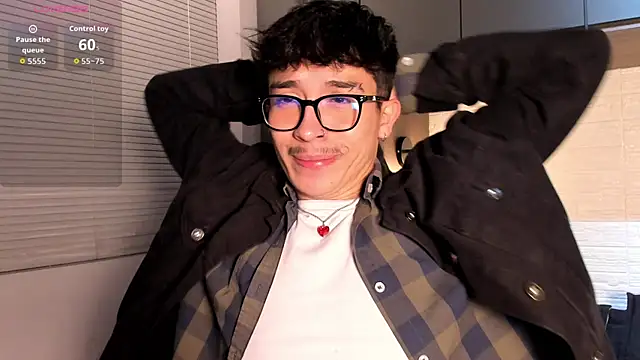 Snapshot of tim__fox chatting on January 7, 11:56 am tim fox online show from January 7, 11:56 am