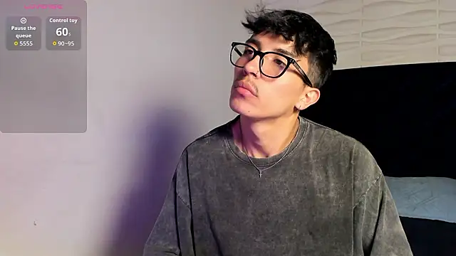 Snapshot of tim__fox chatting on February 8, 11:57 am tim fox online show from February 8, 11:57 am