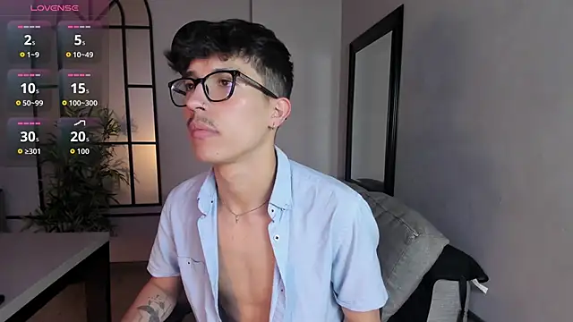 Snapshot of tim__fox chatting on March 4, 11:38 am tim fox online show from March 4, 11:38 am