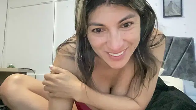 LunaBeya online show from February 10, 12:31 pm