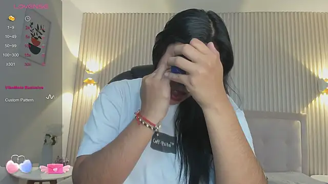 Snapshot of Luceroooo chatting on March 13, 3:06 pm Luceroooo online show from March 13, 3:06 pm