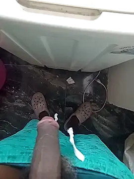 mario0212 online show from April 21, 12:00 pm