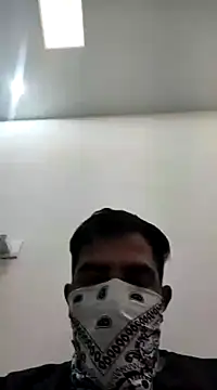 Snapshot of 13lusty chatting on January 10, 11:43 am 13lusty online show from January 10, 11:43 am