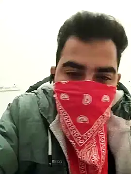 Snapshot of 13lusty chatting on January 17, 6:26 am 13lusty online show from January 17, 6:26 am