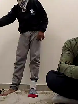 Snapshot of 13lusty chatting on January 24, 5:31 am 13lusty online show from January 24, 5:31 am