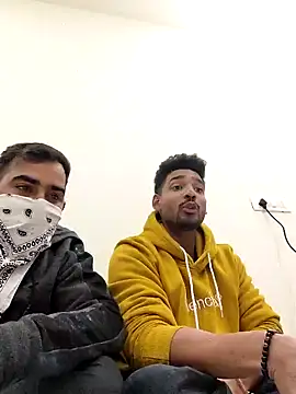 Snapshot of 13lusty chatting on January 30, 5:41 am 13lusty online show from January 30, 5:41 am