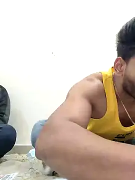 Snapshot of 13lusty chatting on February 13, 5:48 am 13lusty online show from February 13, 5:48 am