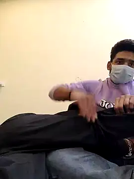 Snapshot of 13lusty chatting on February 13, 10:12 am 13lusty online show from February 13, 10:12 am