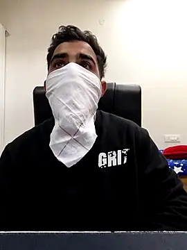 Snapshot of 13lusty chatting on March 7, 8:13 am 13lusty online show from March 7, 8:13 am