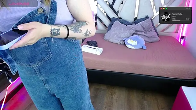 NyxAndria 1 online show from March 6, 1:46 am