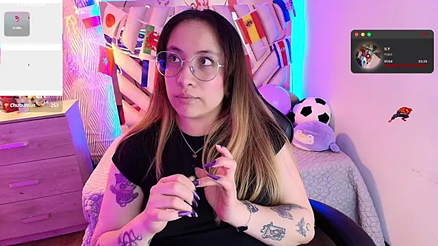 Snapshot of NyxAndria_1 chatting on July 7, 7:23 am NyxAndria 1 online show from July 7, 7:23 am