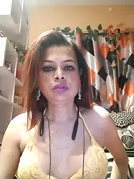 SANA-LEONI online show from February 5, 3:05 pm