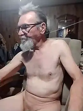 Snapshot of Aldick68 chatting on February 1, 12:26 pm Aldick68 online show from February 1, 12:26 pm