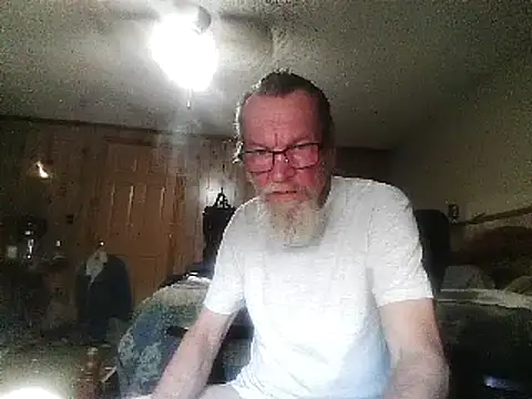 Snapshot of Aldick68 chatting on March 9, 10:19 pm Aldick68 online show from March 9, 10:19 pm