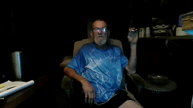 Snapshot of Aldick68 chatting on June 21, 6:38 am Aldick68 online show from June 21, 6:38 am
