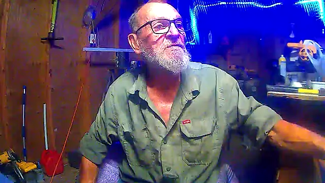 Snapshot of Aldick68 chatting on July 5, 2:51 am Aldick68 online show from July 5, 2:51 am