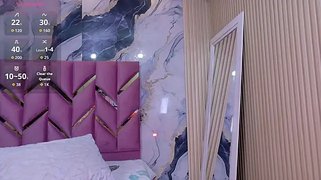 Snapshot of hotiergirl chatting on February 10, 12:31 pm hotiergirl online show from February 10, 12:31 pm