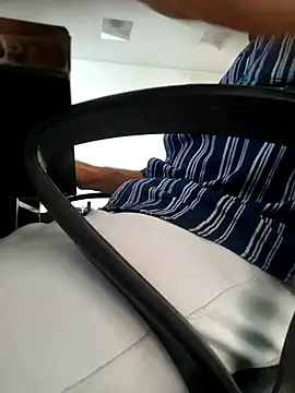 Snapshot of braveman999 chatting on February 4, 8:31 am braveman999 online show from February 4, 8:31 am