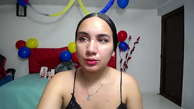 Snapshot of Maylin_horny19 chatting on June 19, 3:11 am Maylin horny19 online show from June 19, 3:11 am