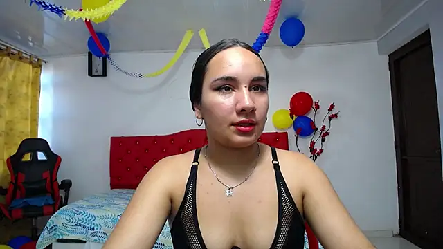Snapshot of Maylin_horny19 chatting on June 20, 9:39 pm Maylin horny19 online show from June 20, 9:39 pm