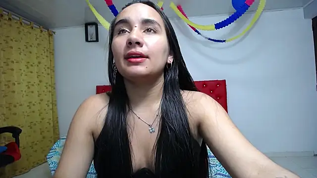 Snapshot of Maylin_horny19 chatting on June 27, 3:11 am Maylin horny19 online show from June 27, 3:11 am