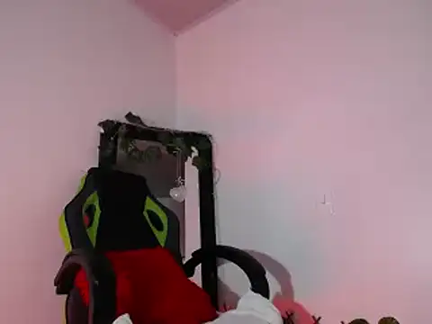 Snapshot of Karina_KloudOne chatting on February 10, 7:49 pm Karina KloudOne online show from February 10, 7:49 pm