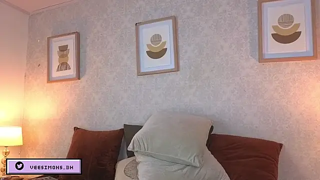 Veronica simons online show from April 20, 10:44 pm