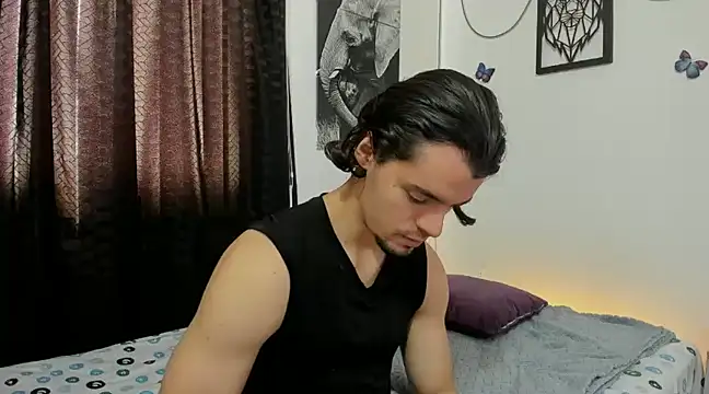 maxi styles online show from March 14, 6:18 pm