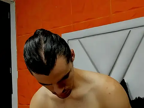 maxi styles online show from February 13, 11:17 am