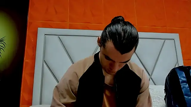 maxi styles online show from February 28, 11:22 am