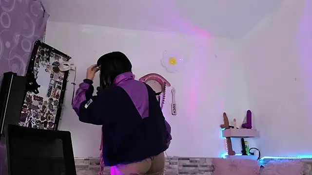 amyswallow7 online show from February 22, 1:51 am