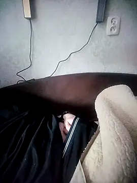 Snapshot of Lukas2204 chatting on February 12, 2:56 pm Lukas2204 online show from February 12, 2:56 pm