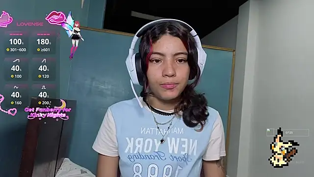 Lovelyamyy online show from October 28, 2:04 am