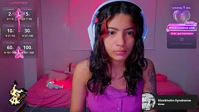 Lovelyamyy online show from December 16, 7:57 am