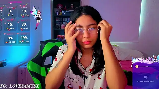 Snapshot of Lovelyamyy chatting on June 5, 2:45 pm Lovelyamyy online show from June 5, 2:45 pm