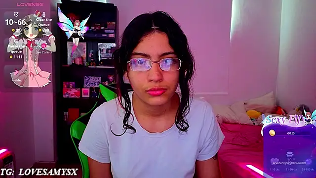 Snapshot of Lovelyamyy chatting on July 6, 9:17 pm Lovelyamyy online show from July 6, 9:17 pm