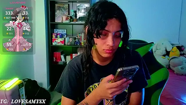 Snapshot of Lovelyamyy chatting on July 15, 7:13 am Lovelyamyy online show from July 15, 7:13 am