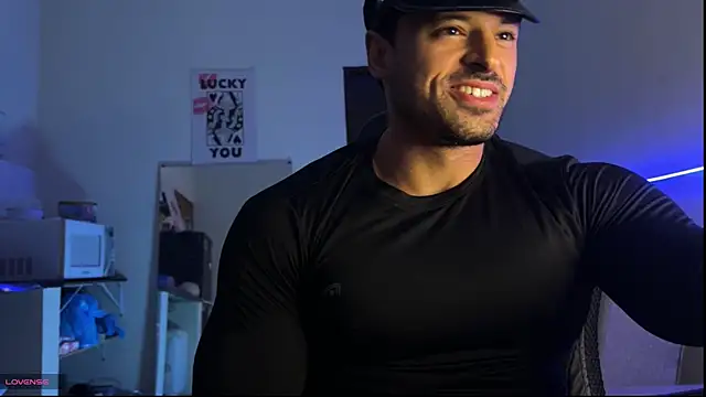 Snapshot of Lucasfit24 chatting on June 5, 2:51 am Lucasfit24 online show from June 5, 2:51 am