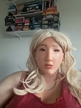 Snapshot of CDHannahSub chatting on July 16, 5:24 am CDHannahSub online show from July 16, 5:24 am