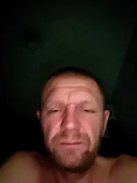 Snapshot of RUUsslan1203 chatting on July 4, 1:56 am RUUsslan1203 online show from July 4, 1:56 am