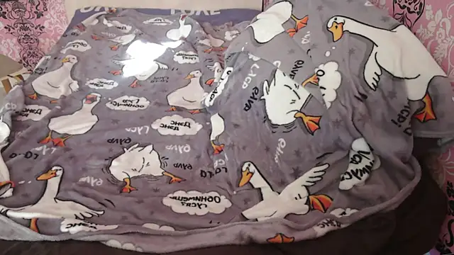 Snapshot of johnny_positive chatting on February 23, 6:39 am johnny positive online show from February 23, 6:39 am