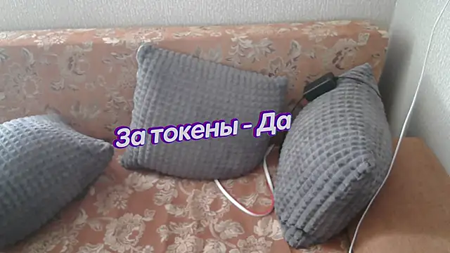 Snapshot of johnny_positive chatting on March 8, 4:56 am johnny positive online show from March 8, 4:56 am