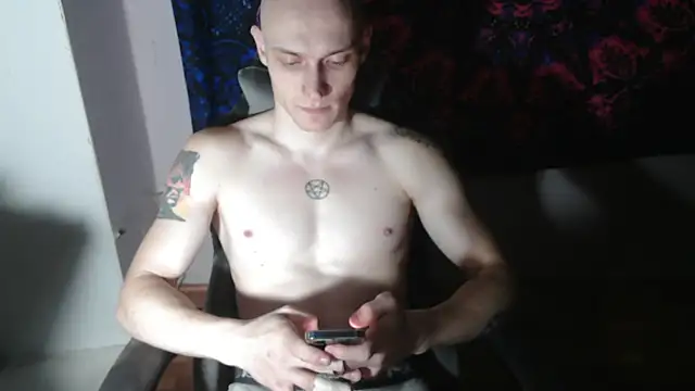 Snapshot of johnny_positive chatting on October 14, 3:57 pm johnny positive online show from October 14, 3:57 pm