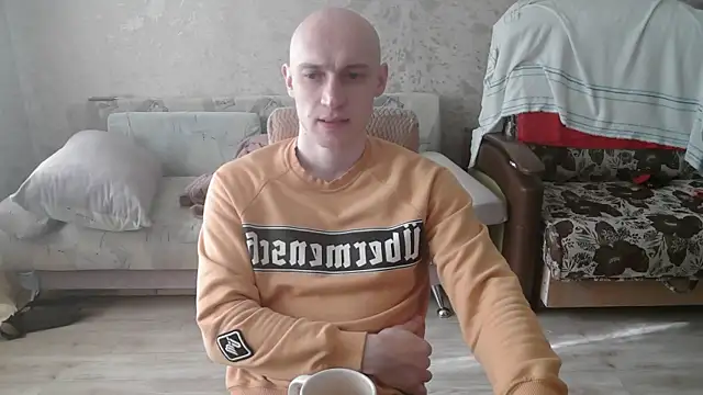 Snapshot of johnny_positive chatting on May 12, 4:20 am johnny positive online show from May 12, 4:20 am
