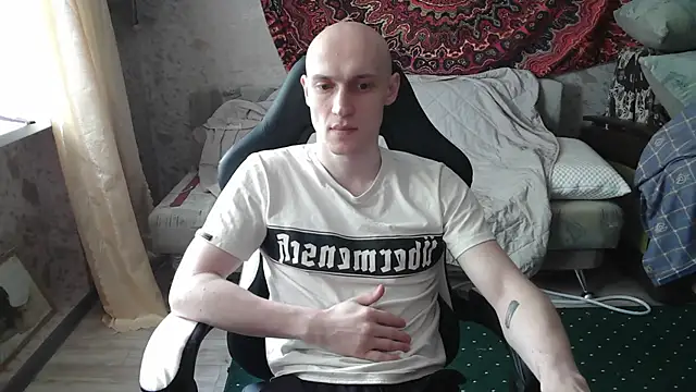 Snapshot of johnny_positive chatting on June 29, 10:15 am johnny positive online show from June 29, 10:15 am
