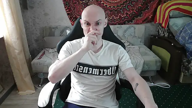 Snapshot of johnny_positive chatting on June 30, 4:35 am johnny positive online show from June 30, 4:35 am