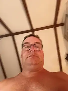 Snapshot of MountJohnXL chatting on March 17, 12:30 am MountJohnXL online show from March 17, 12:30 am