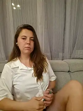 Snapshot of Melenka chatting on August 3, 11:52 pm Melenka online show from August 3, 11:52 pm