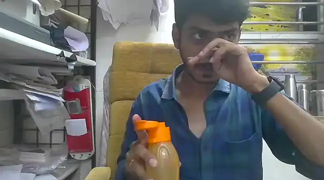 Snapshot of cute_modell chatting on March 6, 2:08 pm cute modell online show from March 6, 2:08 pm